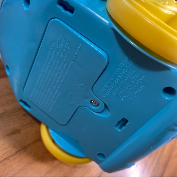 Little People 
Little Mermaid singing carriage toy - Picture 9 of 9